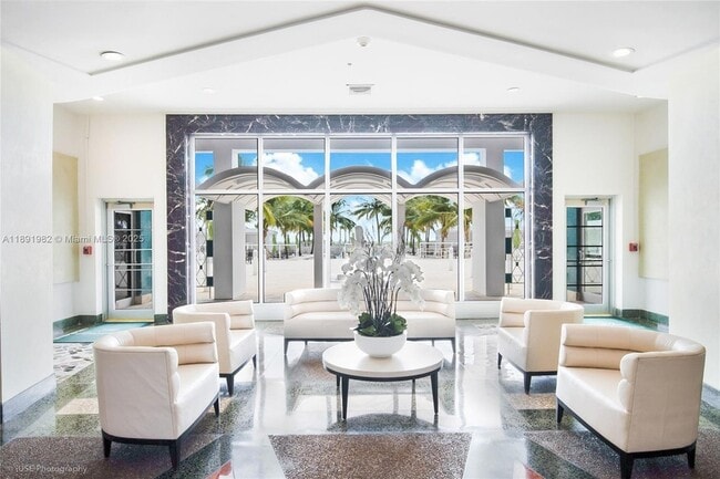 4925 Collins Ave, Unit 6G in Miami Beach, FL - Building Photo - Building Photo