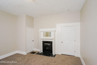 1827 Osage Ave in Louisville, KY - Building Photo - Building Photo