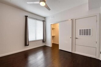 627 Couch Dr in Oklahoma City, OK - Building Photo - Building Photo