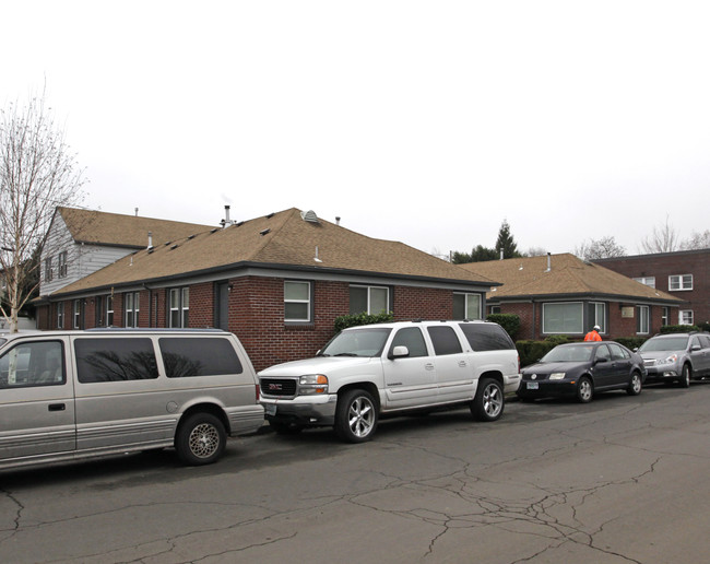 Jeanette Court in Portland, OR - Foto de edificio - Building Photo