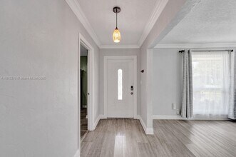 5031 SW 88th Terrace in Cooper City, FL - Building Photo - Building Photo