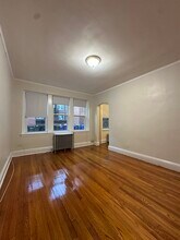 75 Strathmore Rd, Unit 3 in Boston, MA - Foto de edificio - Building Photo