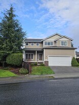 7611 197th St Ct E in Spanaway, WA - Building Photo