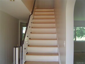 24 Sargent Rd in Scarsdale, NY - Building Photo - Building Photo
