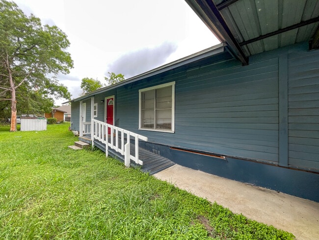 1807 S 19th St in Waco, TX - Building Photo - Building Photo