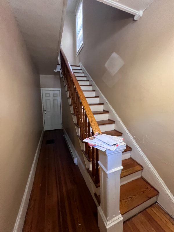 407 W Race St in Martinsburg, WV - Building Photo - Building Photo