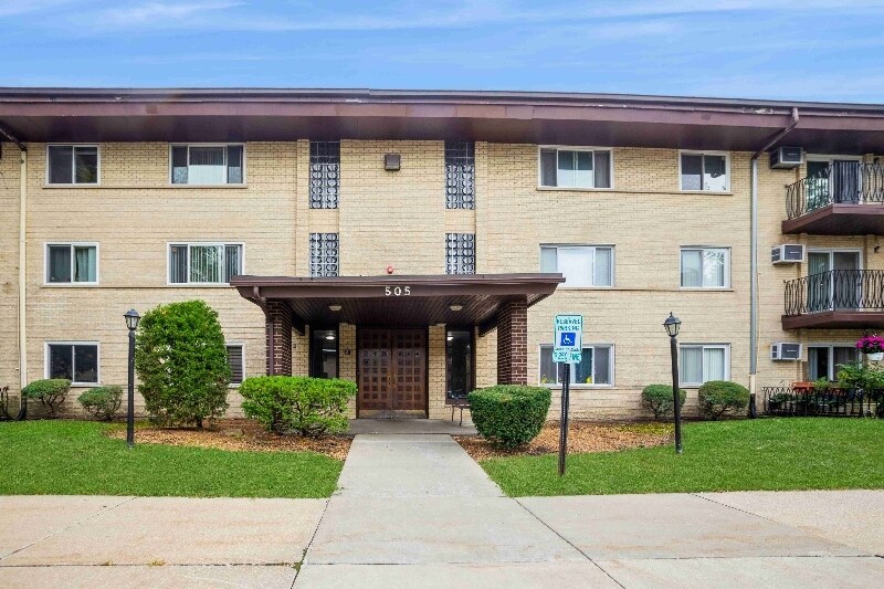 505 S Cleveland Ave in Arlington Heights, IL - Building Photo