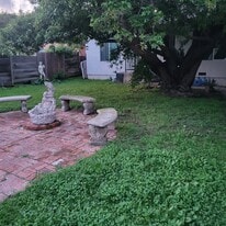 10829 Woodbine St in Los Angeles, CA - Building Photo