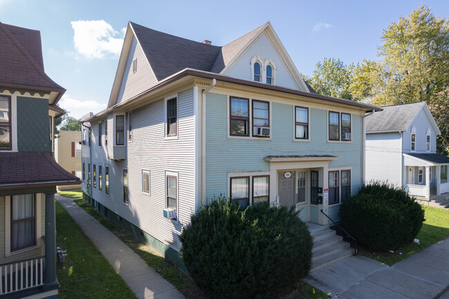 824 E Bancroft St in Toledo, OH - Building Photo - Building Photo