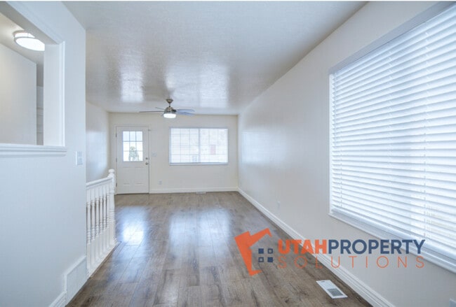 7708 N Wyatt Earp Ave in Eagle Mountain, UT - Building Photo - Building Photo