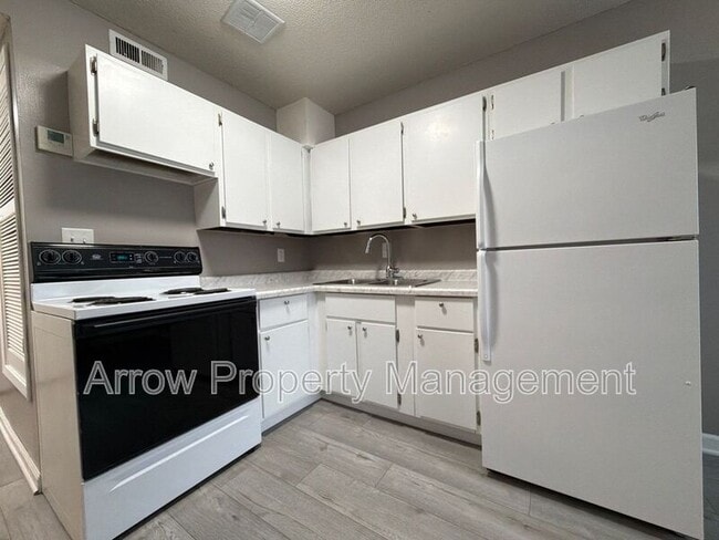 property at 1111 E St