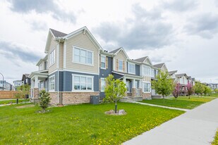 1207 140 Av NW in Calgary, AB - Building Photo