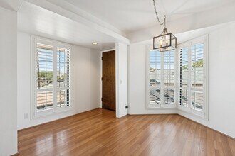 4327 N 28th St in Phoenix, AZ - Foto de edificio - Building Photo