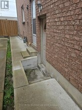 83 Cinrickbar Dr in Toronto, ON - Building Photo - Building Photo