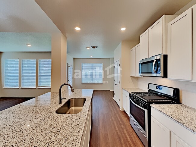 2705 Lillybrook Ln in New Braunfels, TX - Building Photo - Building Photo