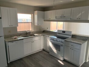 9519 Pembridge Ct in Tampa, FL - Building Photo - Building Photo