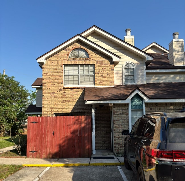 property at 2004 Greenpoint Dr
