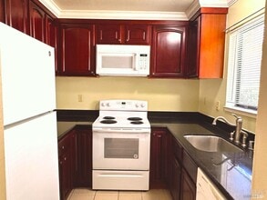 2161 Northwood Cir in Concord, CA - Building Photo - Building Photo