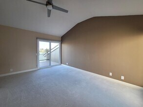 572 Marlin Ct in Redwood City, CA - Building Photo - Building Photo