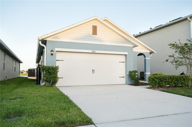 3933 Angola Ln in Sanford, FL - Building Photo - Building Photo