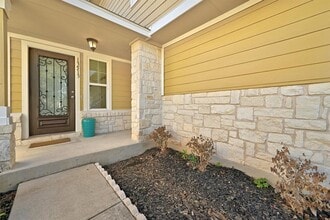 13513 Piping Plover Dr in Austin, TX - Building Photo - Building Photo