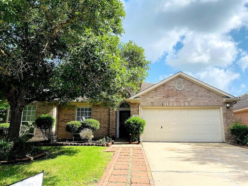 19942 Cresent Creek Dr in Katy, TX - Building Photo