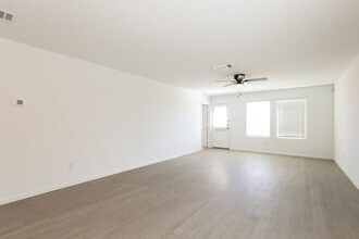 1822 Musk Rose in Converse, TX - Foto de edificio - Building Photo