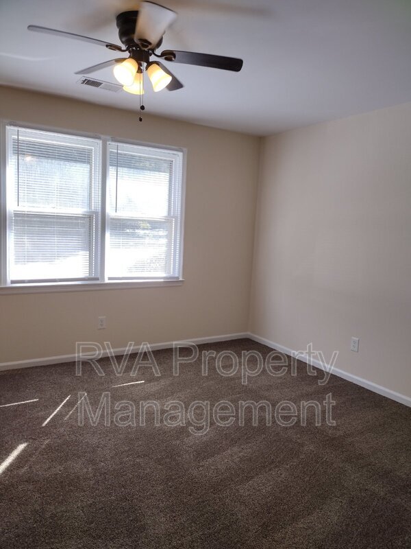 5300 Jovern Dr in Prince George, VA - Building Photo - Building Photo