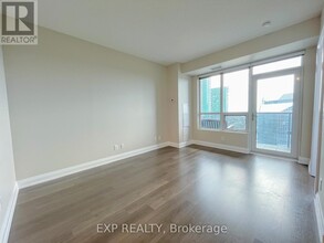 5-2615 Sheppard Ave E in Toronto, ON - Building Photo - Building Photo