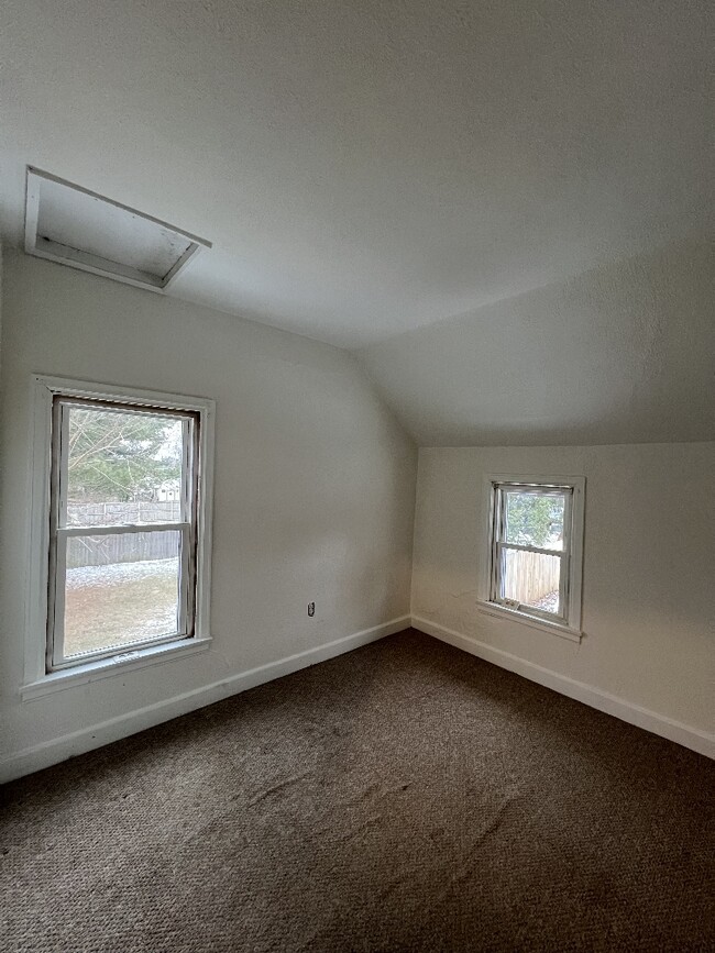 property at 313 S Fremont St
