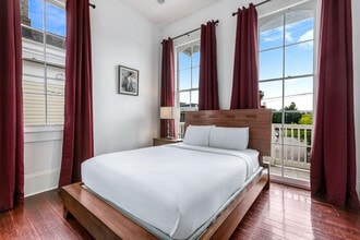 1523 Carondelet St in New Orleans, LA - Building Photo - Building Photo