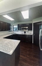 4004 S Maple Ave in Broken Arrow, OK - Building Photo - Building Photo