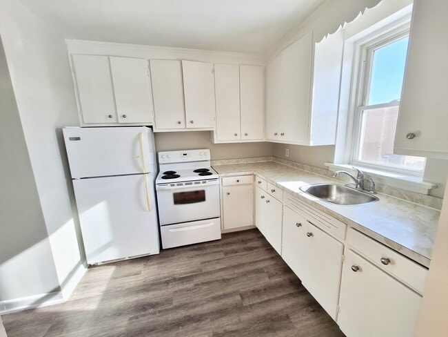 1 Osler Court, Hamilton, Dundas in Dundas, ON - Building Photo - Building Photo