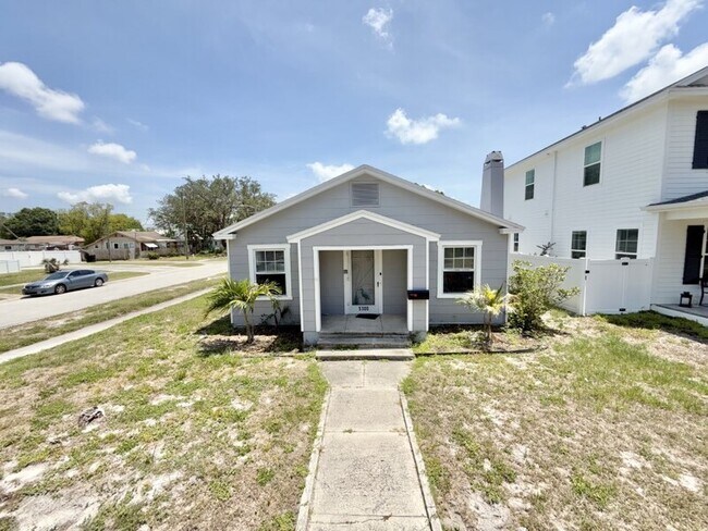 5300 5th Ave S in St. Petersburg, FL - Building Photo - Building Photo