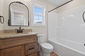 355 Beechwood Ln in Clinton, TN - Building Photo - Building Photo