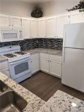 1830 N Buffalo Dr in Las Vegas, NV - Building Photo - Building Photo