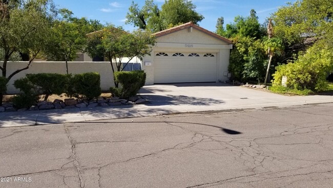 property at 5616 S Jolly Roger Rd