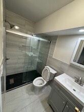 31 Emory St, Unit #1 in Jersey City, NJ - Foto de edificio - Building Photo