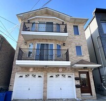 25 Wallis Ave in Jersey City, NJ - Building Photo