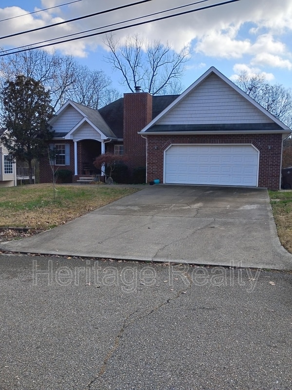 property at 3112 Pinex Ln