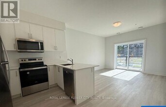 1100 Lackner Pl in Kitchener, ON - Building Photo - Building Photo