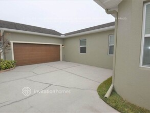 32714 Harmony Oaks Dr in Wesley Chapel, FL - Building Photo - Building Photo