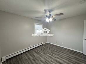 114 NW College Ave in Ankeny, IA - Building Photo - Building Photo