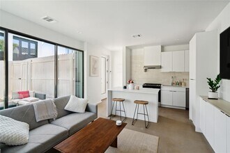 7505 Wynne Ln in Austin, TX - Building Photo - Building Photo