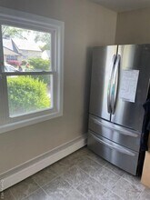 2 Butler Ln in Levittown, NY - Building Photo - Building Photo