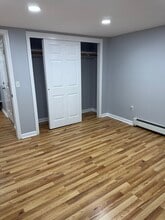 2245 Jones Rd in Fort Lee, NJ - Foto de edificio - Building Photo