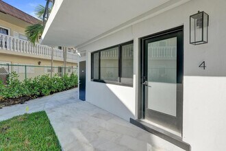 840 SE 22nd Ave in Pompano Beach, FL - Building Photo - Building Photo
