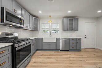 3804 Erath Ave in Waco, TX - Building Photo - Building Photo