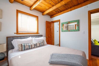 616 1/2-721 Galisteo St in Santa Fe, NM - Building Photo - Building Photo