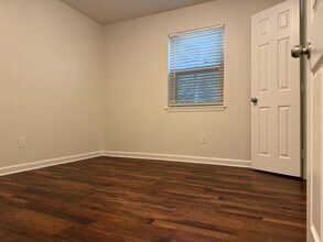 125 Briarwood Dr in Kennedale, TX - Building Photo - Building Photo